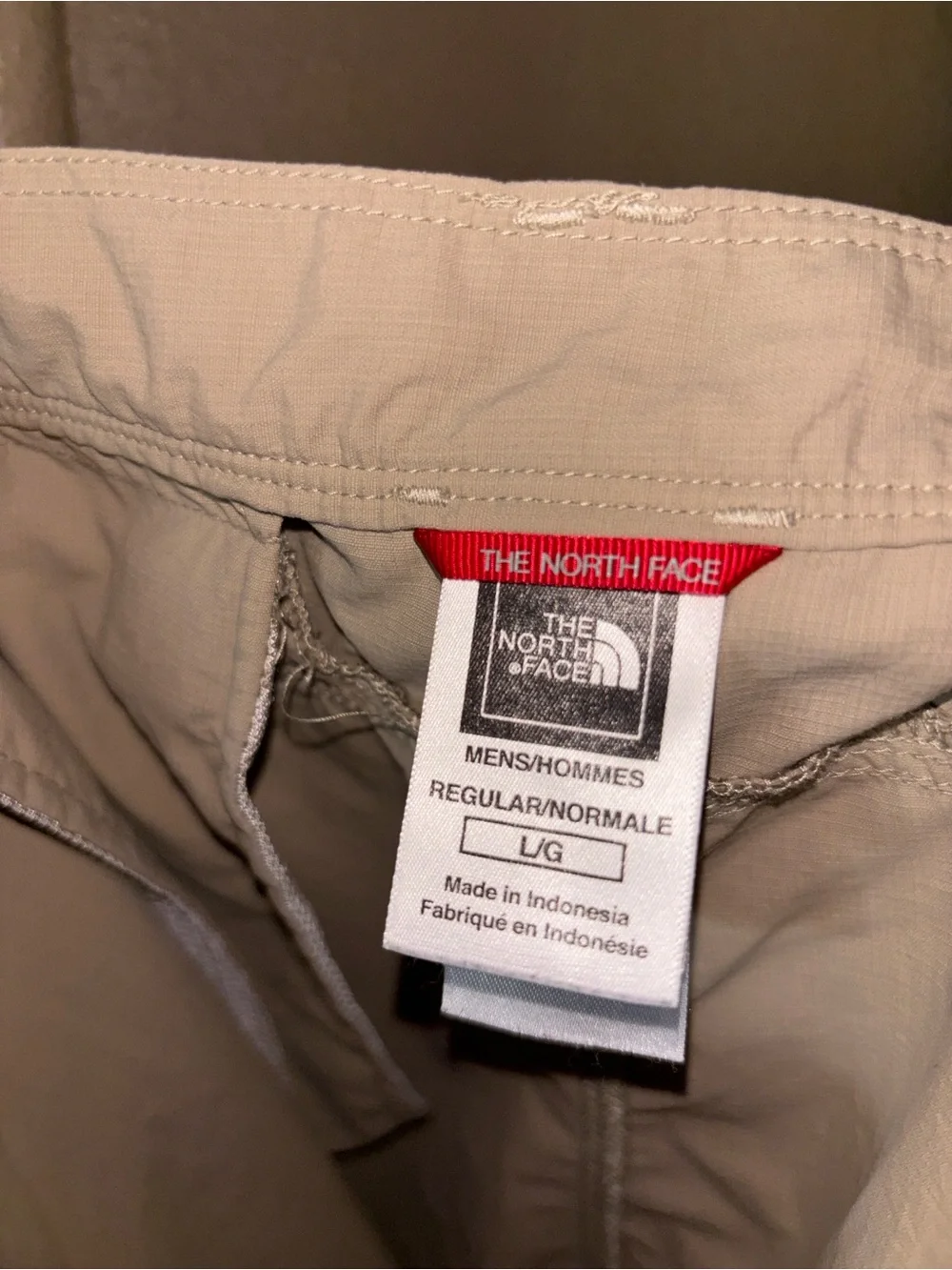 The North Face Men’s Khaki Cargo Shorts size large